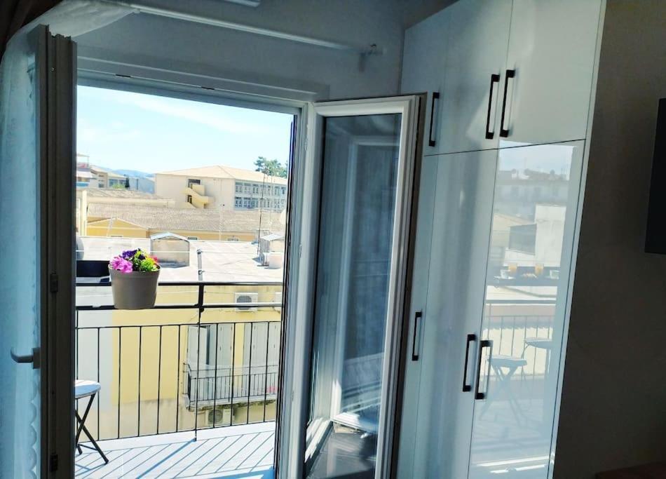Chrysa'S Cozy Apartman Corfu  Kültér fotó